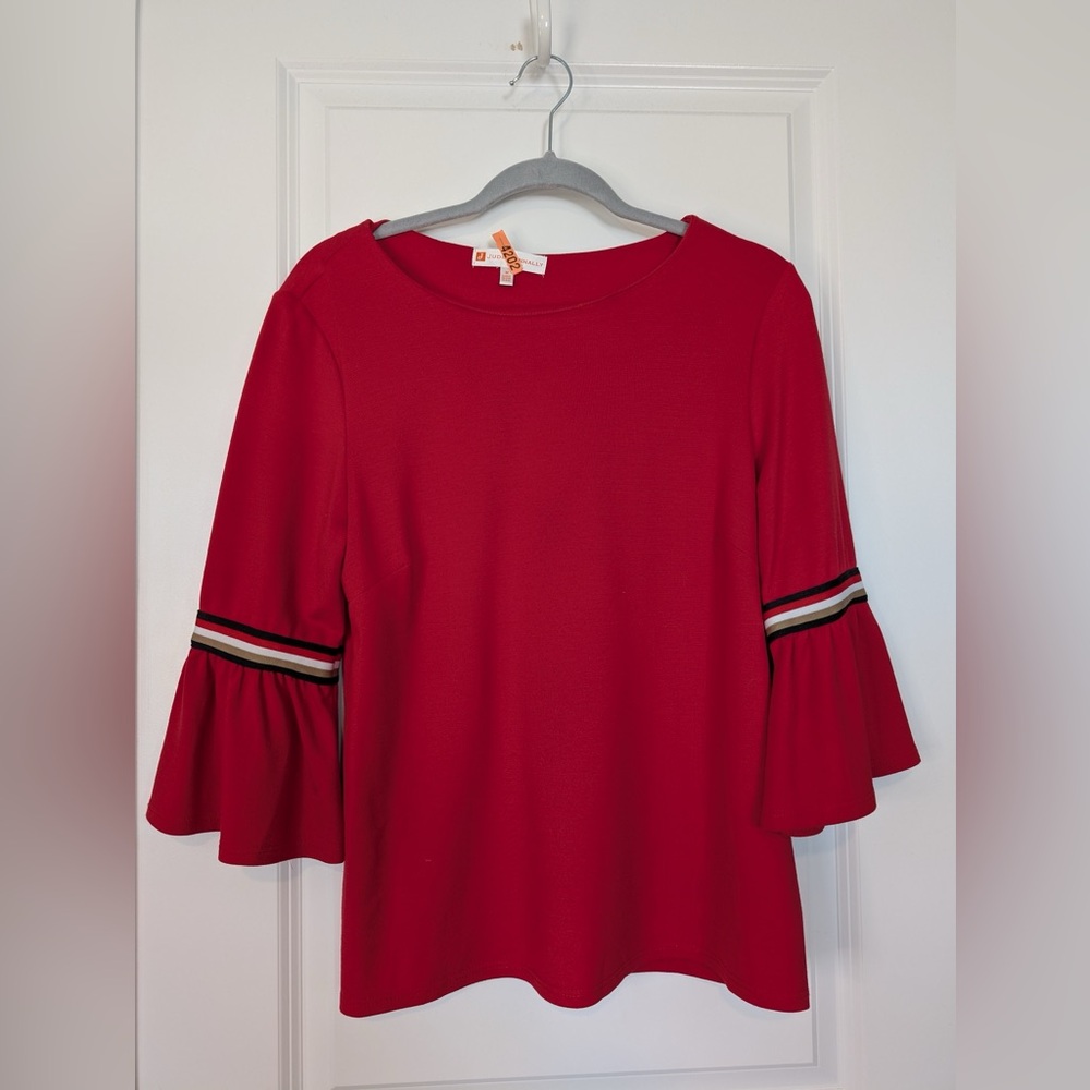 Jude Connally Womenโs Dixie Ponte Red Bell Sleeve Blouse Medium